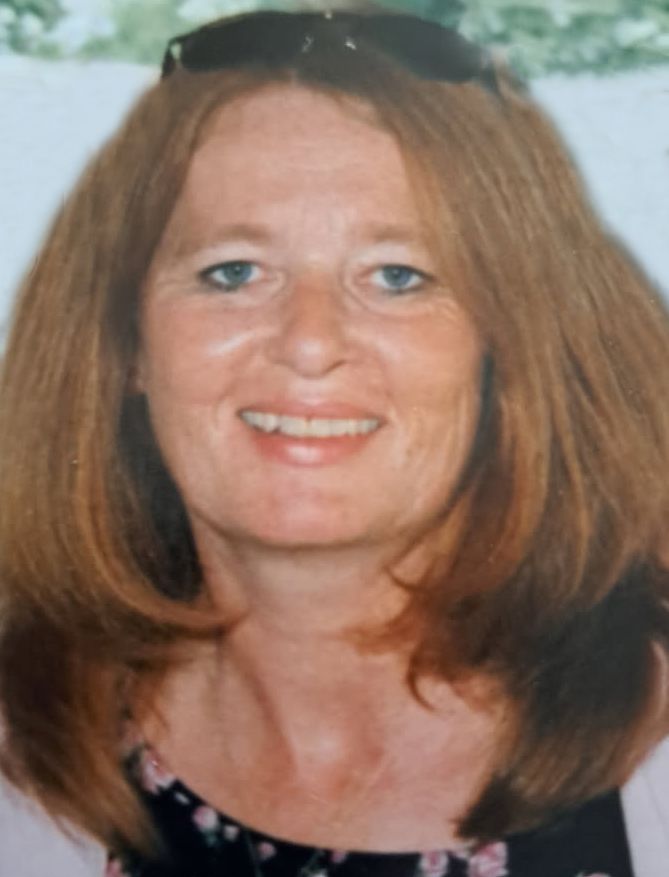 Carolyn Faith Leake